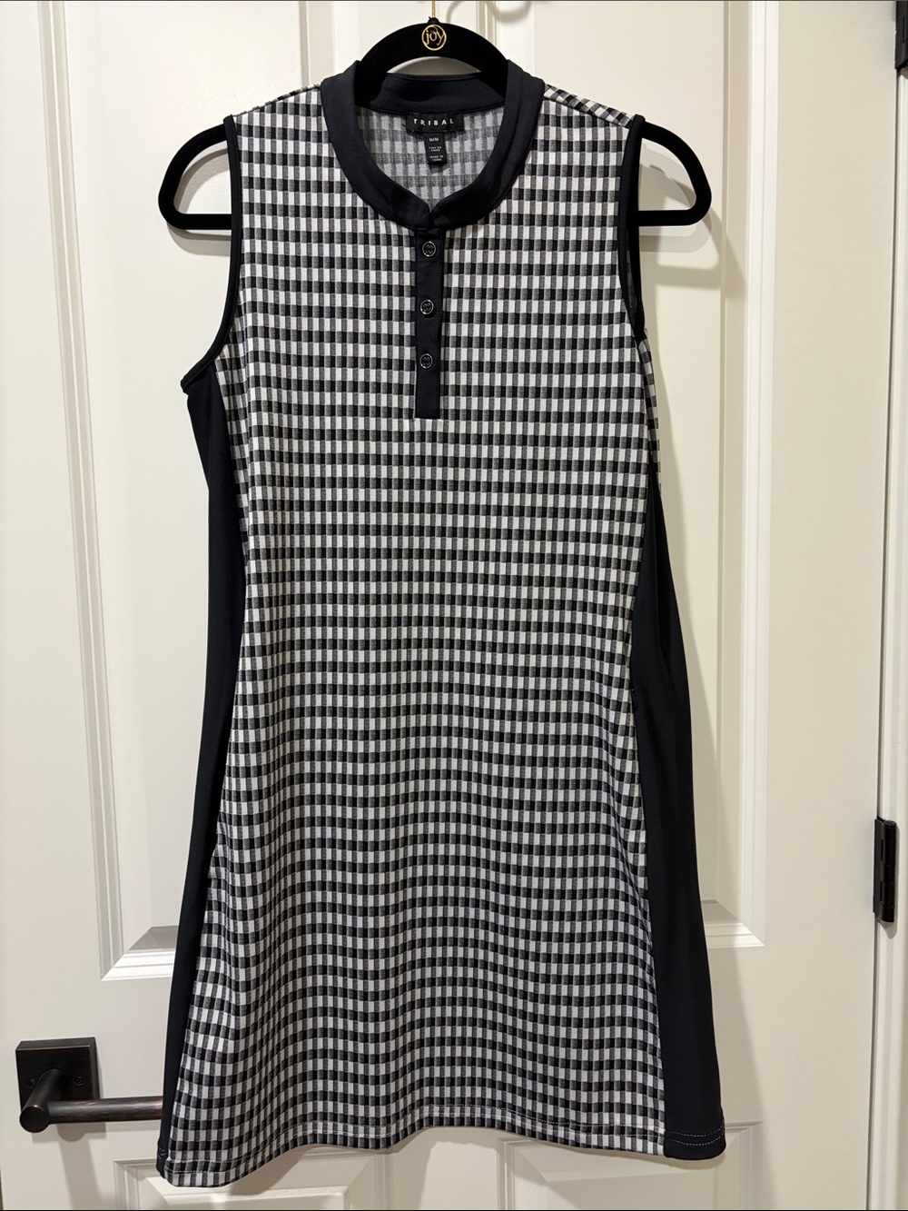 Tribal Black & White Gingham Sleeveless Henley Golf / Activewear Shift Dress